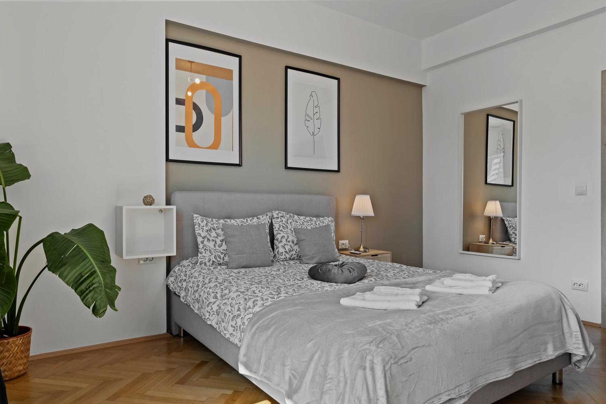 Ultracentral Dreamland Apartment 3 Bdrm Bukares Bagian luar foto