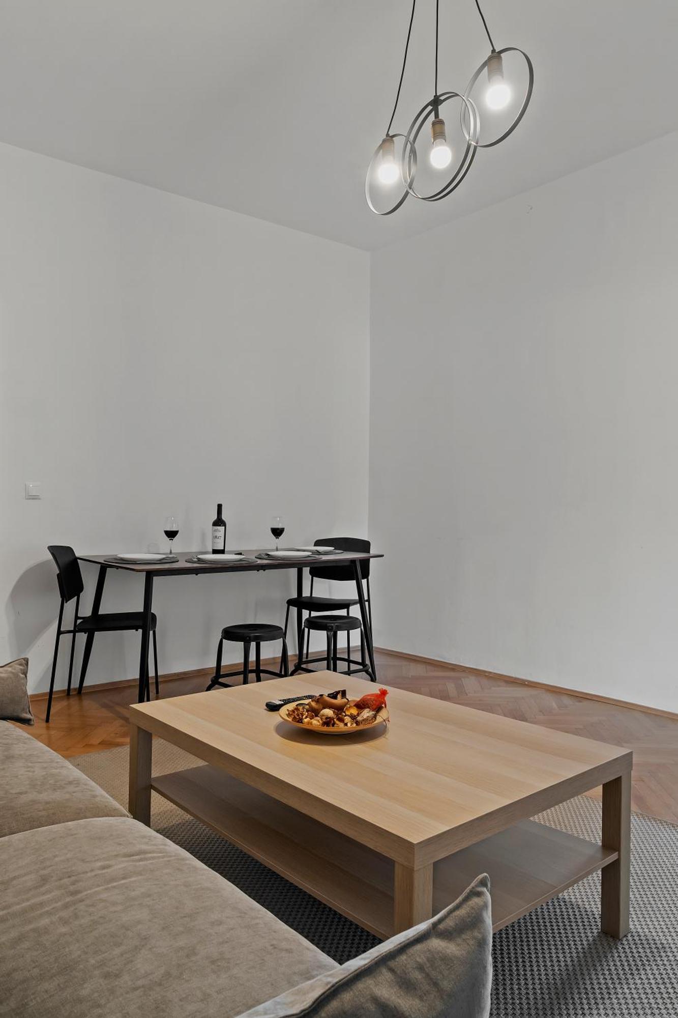 Ultracentral Dreamland Apartment 3 Bdrm Bukares Bagian luar foto